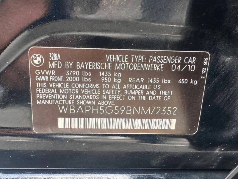 2011 BMW 3 Series 328i