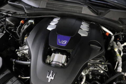 2022 Maserati Quattroporte Modena