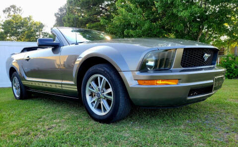 2005 Ford Mustang for sale at Real Deals of Florence, LLC in Effingham SC
