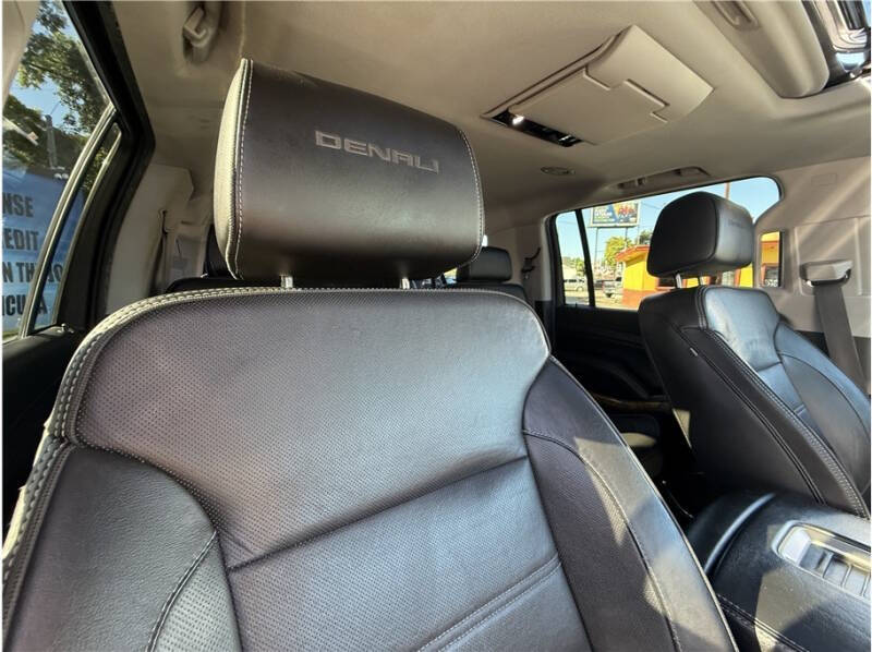 2017 GMC Yukon XL Denali