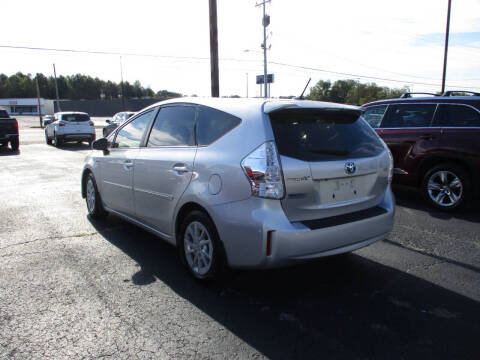 2014 Toyota Prius v Three