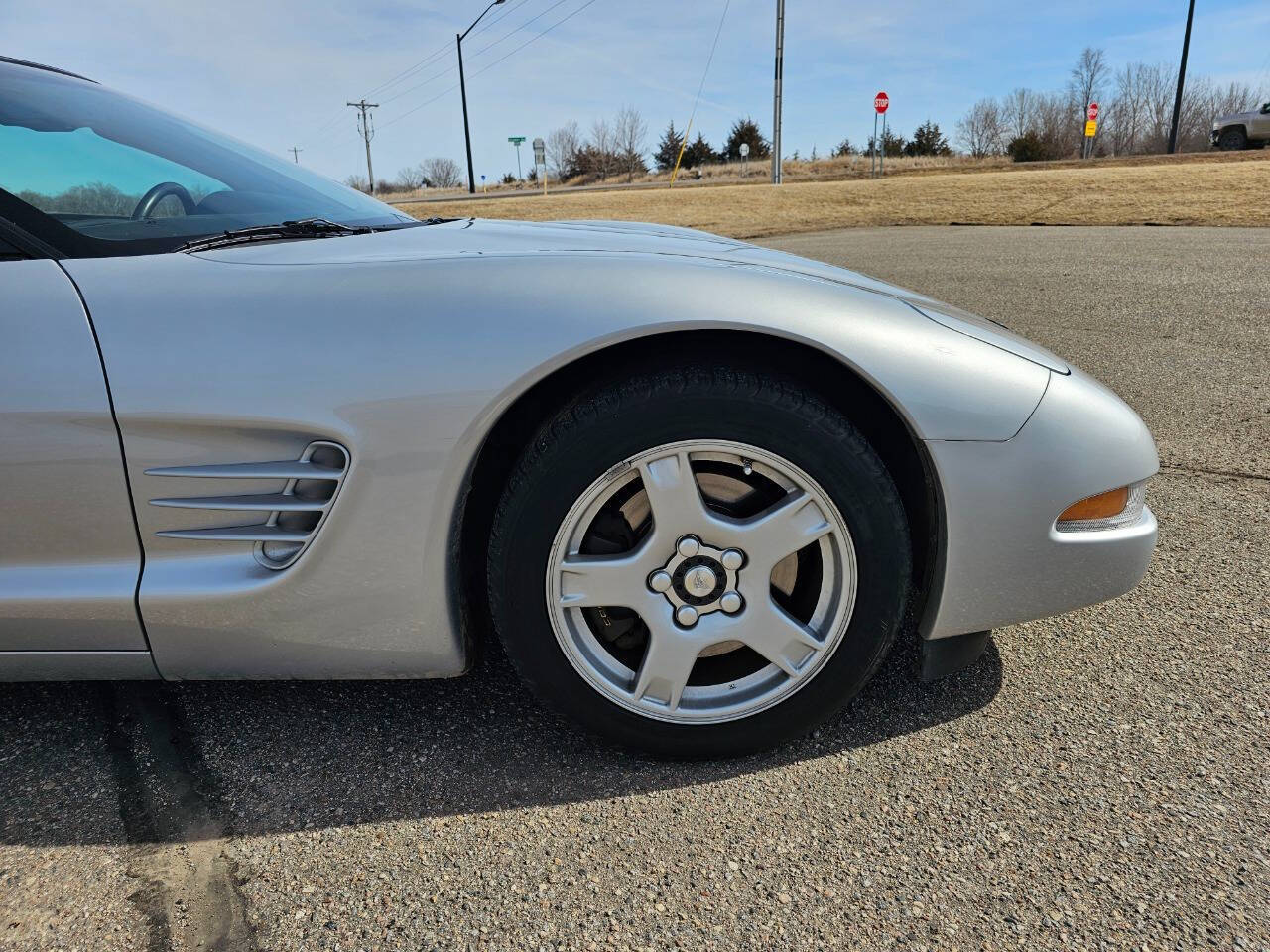 1999 Chevrolet Corvette 23