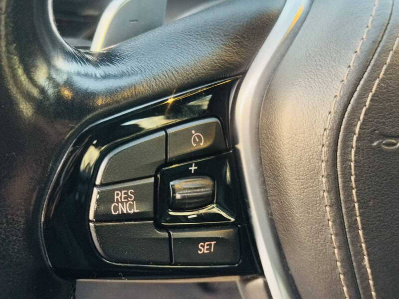 2018 BMW 5 Series 530i