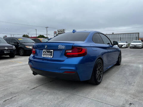 2016 BMW 2 Series 228i