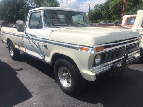 1976 Ford F-250 for sale at FIREBALL MOTORS LLC in Lowellville OH