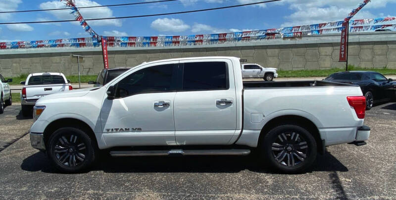 2018 Nissan Titan SV