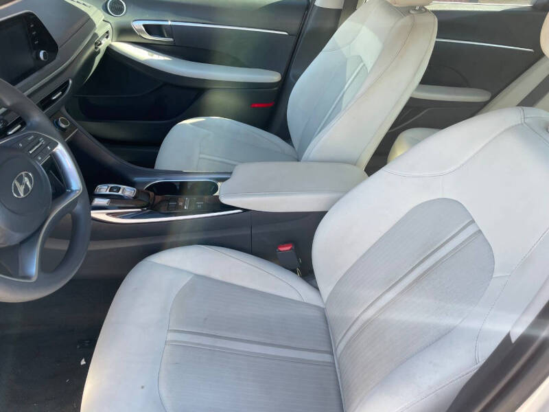 2023 Hyundai Sonata SE