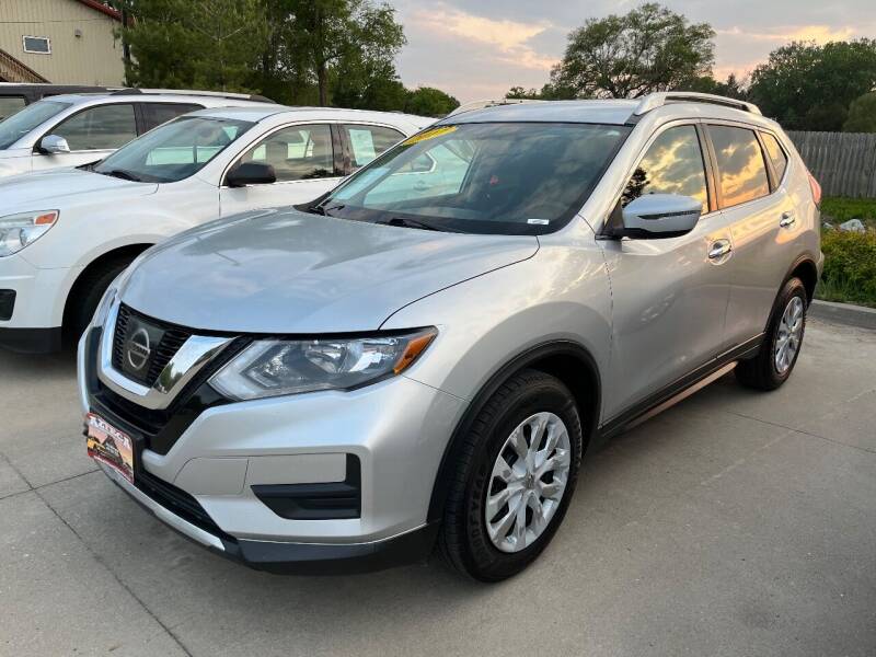 2017 Nissan Rogue for sale at Azteca Auto Sales LLC in Des Moines IA