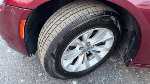 2016 Chrysler 300 Limited