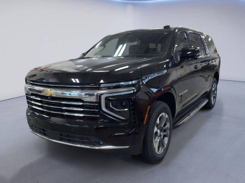 2025 Chevrolet Suburban LT's photo