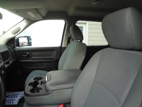 2017 RAM 1500 Express