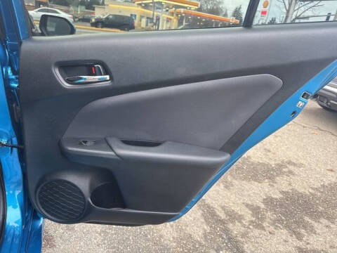 2022 Toyota Prius LE