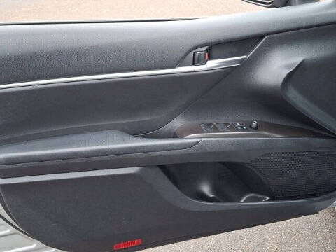 2021 Toyota Camry Hybrid LE