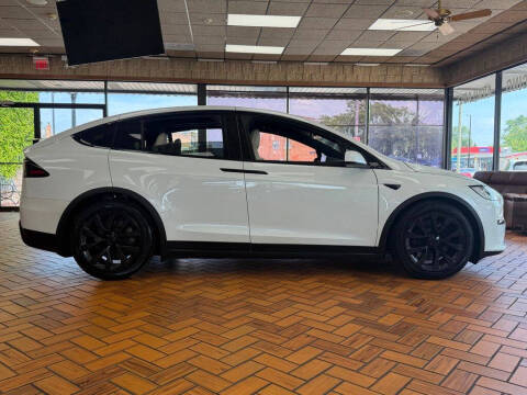 2023 Tesla Model X Standard Range