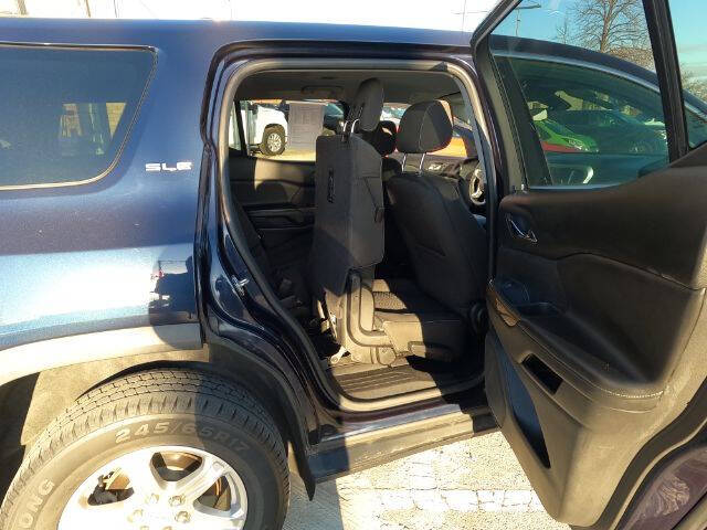 2017 GMC Acadia SLE-1