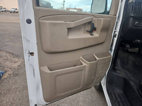 2017 Chevrolet Express 2500