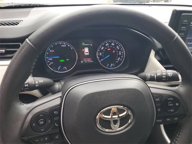 2022 Toyota RAV4 Hybrid XLE Premium