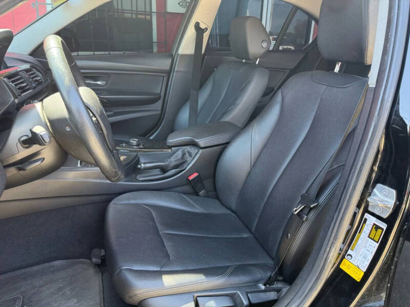 2016 BMW 3 Series 320i
