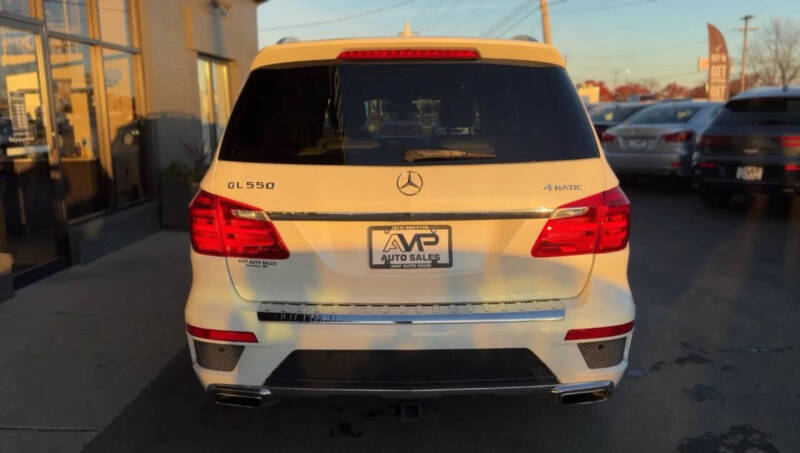2015 Mercedes-Benz GL-Class GL 550 4MATIC
