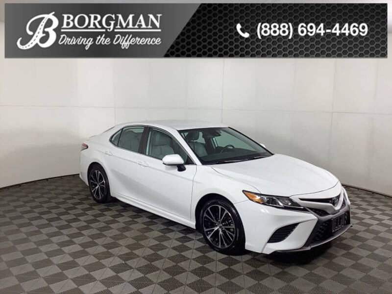 2019 Toyota Camry for sale at Everyone's Financed At Borgman - BORGMAN OF HOLLAND LLC in Holland MI