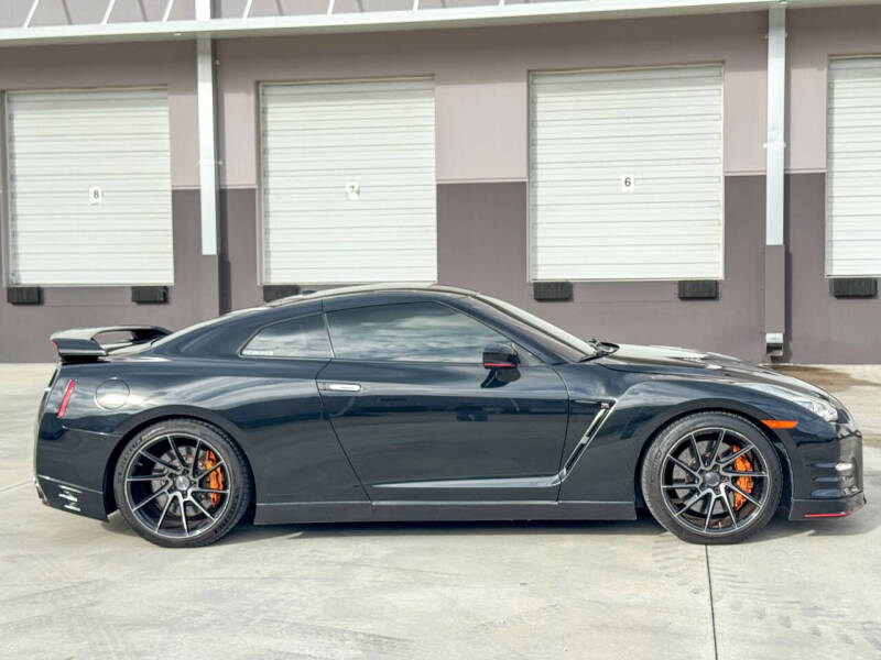 2016 Nissan GT-R Premium