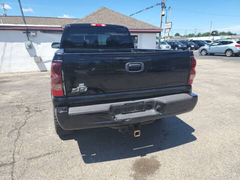 2005 Chevrolet Silverado 1500 SS