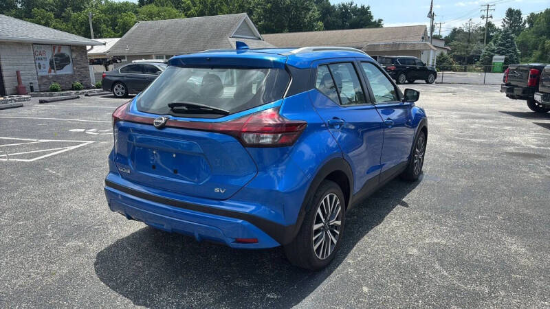 2022 Nissan Kicks SV