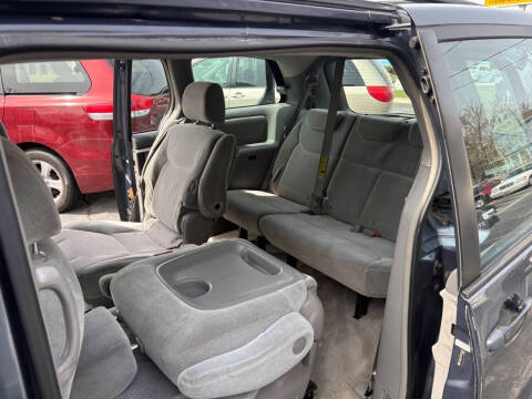 2008 Toyota Sienna CE 7-Passenger