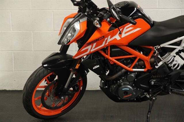 2017 KTM Duke 390