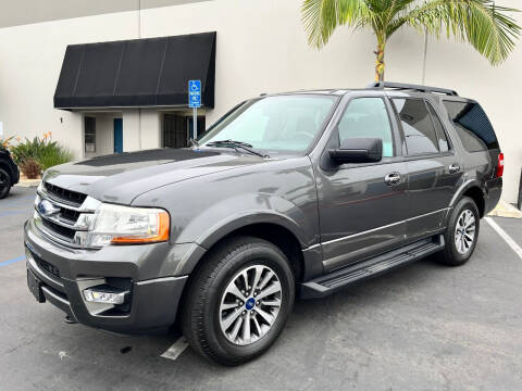 2017 Ford Expedition for sale at MANGIONE MOTORS ORANGE COUNTY in Costa Mesa CA