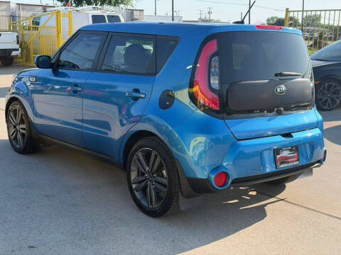 2015 Kia Soul +