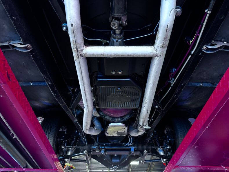 1933 Ford Super Deluxe