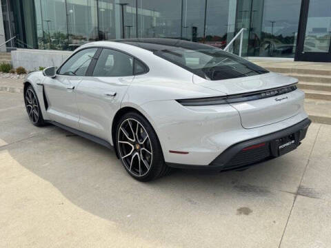 2025 Porsche Taycan 4