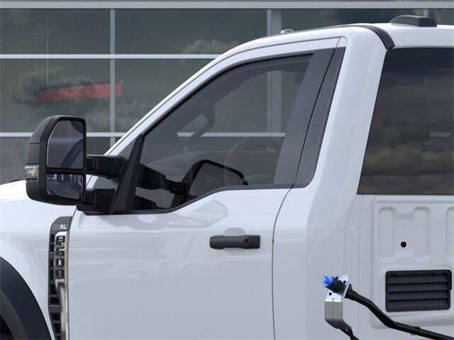 2025 Ford F-600 Super Duty