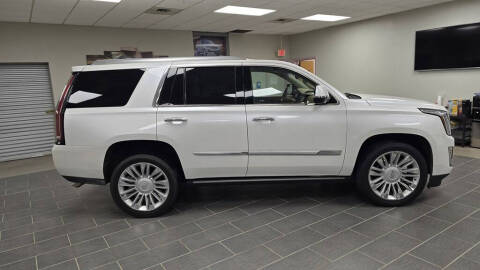 2016 Cadillac Escalade Platinum