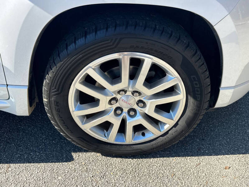 2016 GMC Acadia Denali