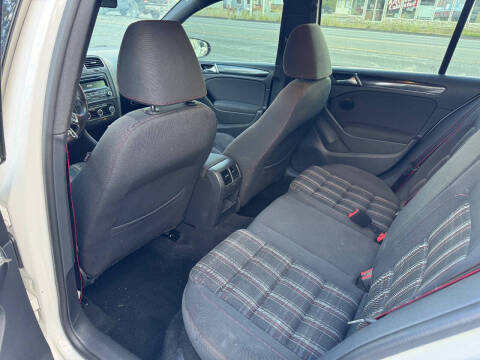 2014 Volkswagen GTI Wolfsburg Edition PZEV