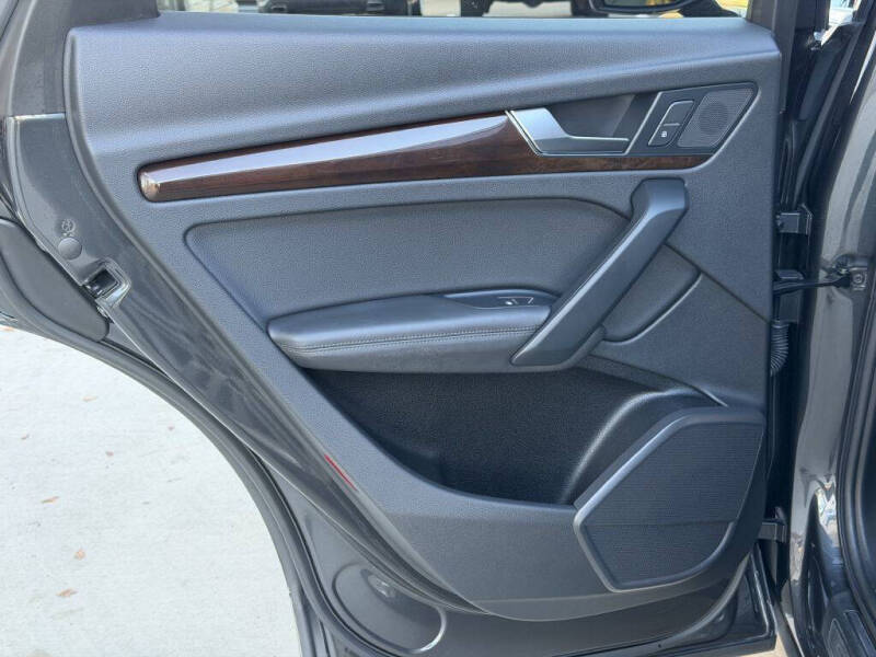 2019 Audi Q5 quattro Premium Plus 45 TFSI