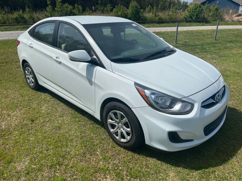 2014 Hyundai Accent for sale at UpCountry Motors in Taylors SC
