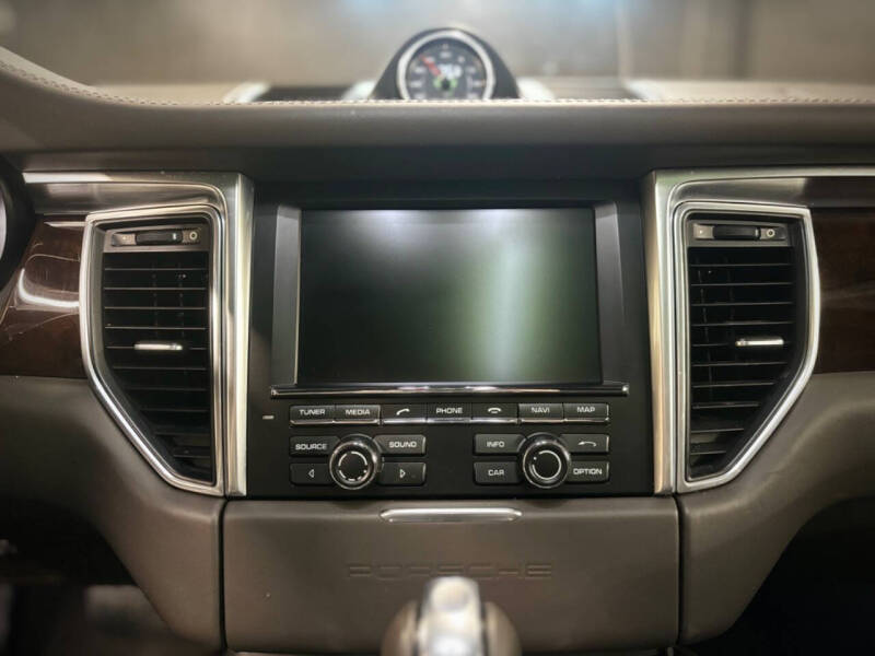 2015 Porsche Macan S