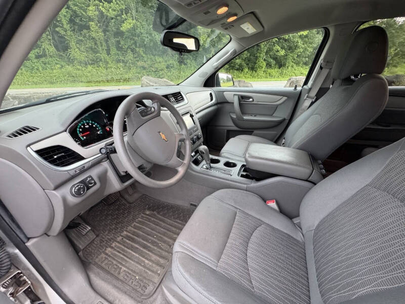 2017 Chevrolet Traverse LS