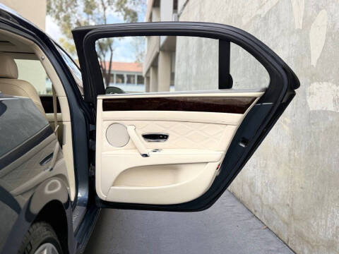 2016 Bentley Flying Spur V8