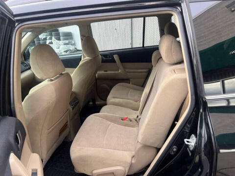 2013 Toyota Highlander Plus