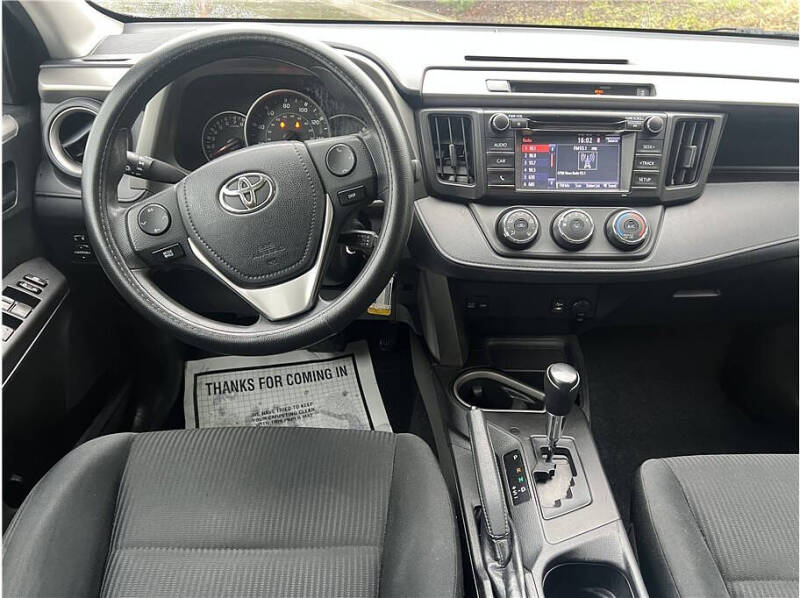 2016 Toyota RAV4 LE
