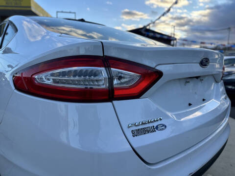 2013 Ford Fusion SE