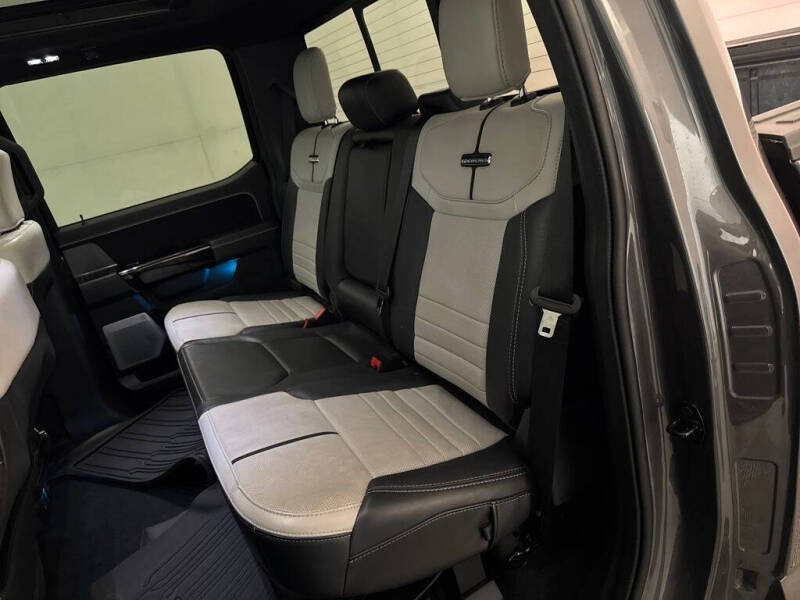 2023 Ford F-150 Lightning Platinum