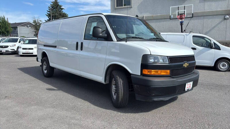 2023 Chevrolet Express 2500