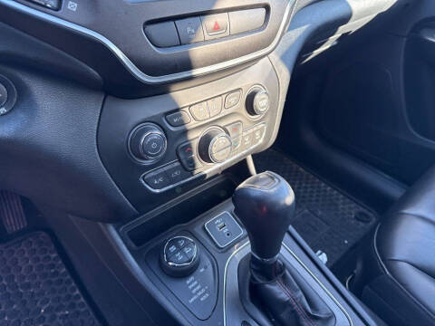 2020 Jeep Cherokee Trailhawk