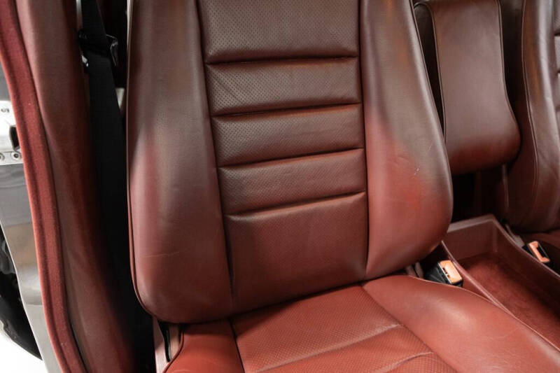 1988 Mercedes-Benz 560-Class 560 SEL