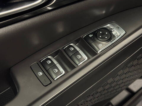 2025 Kia Carnival SX